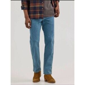 Wrangler Relaxed Straight Leg Stretch Jeans Men’s 38x30 Light Wash Denim NWT